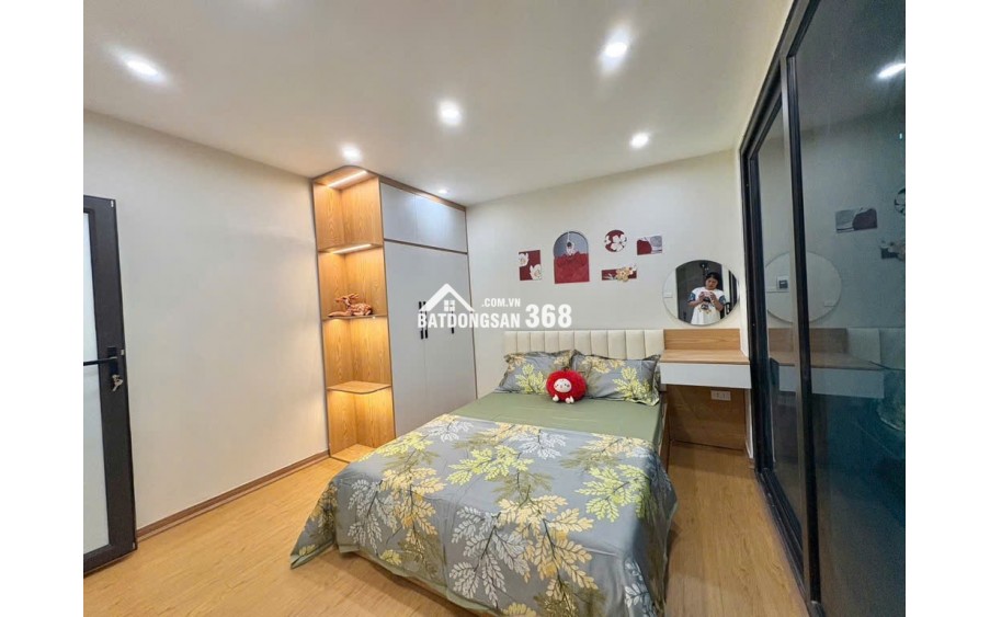 Cần bán nhà phố Phạm Ngọc Thạch ô tô đỗ cửa,diện tích 90m ,3 phòng ngủ,2 wc.Sổ đỏ sẵn sàng giao dịch.
Liên hệ: Em Trang bds nhà phố